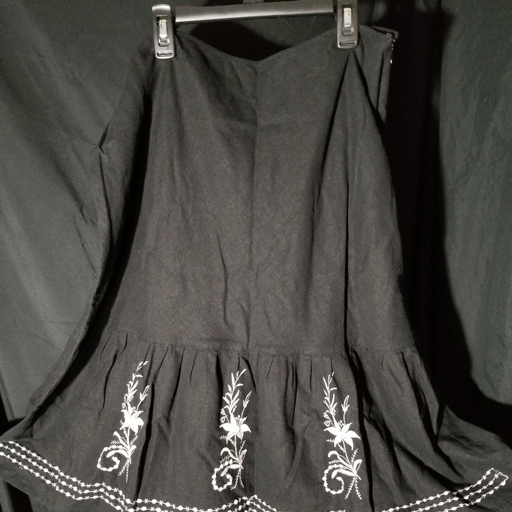 Akc Black Skirt